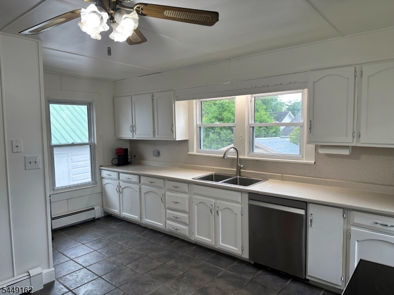 17 N Lincoln Ave Property Photo 4