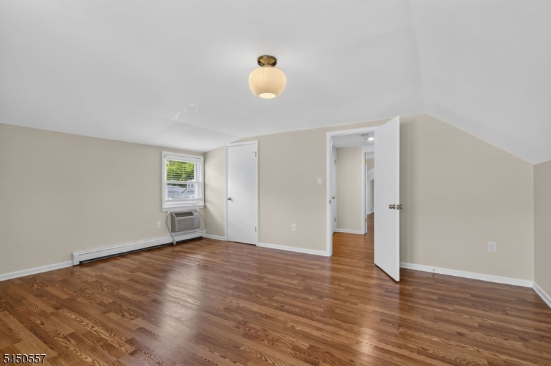 663 Mountain Ave Property Photo 21