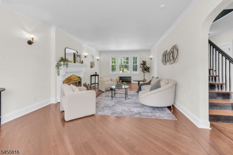 153 Clairmont Ter Property Photo 3