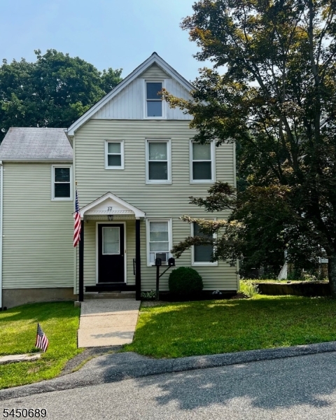 22 Brook St Property Photo 1