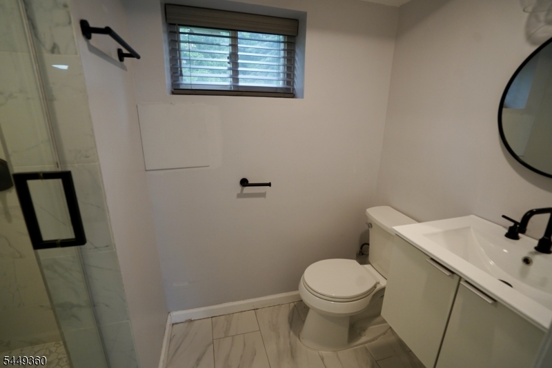 154 Jefferson Ave Property Photo 12