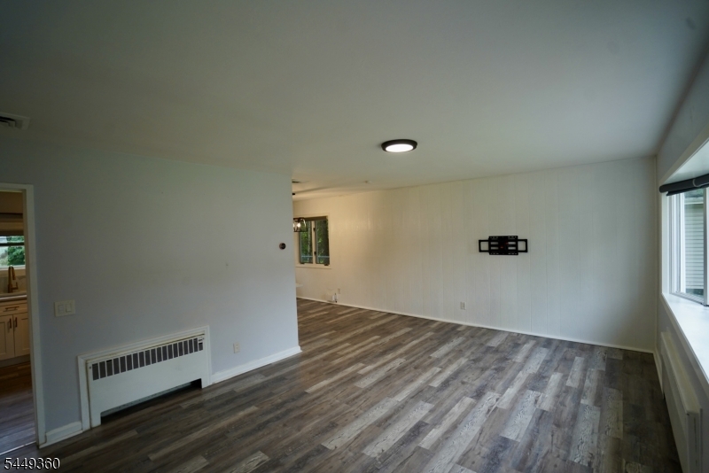 154 Jefferson Ave Property Photo 22