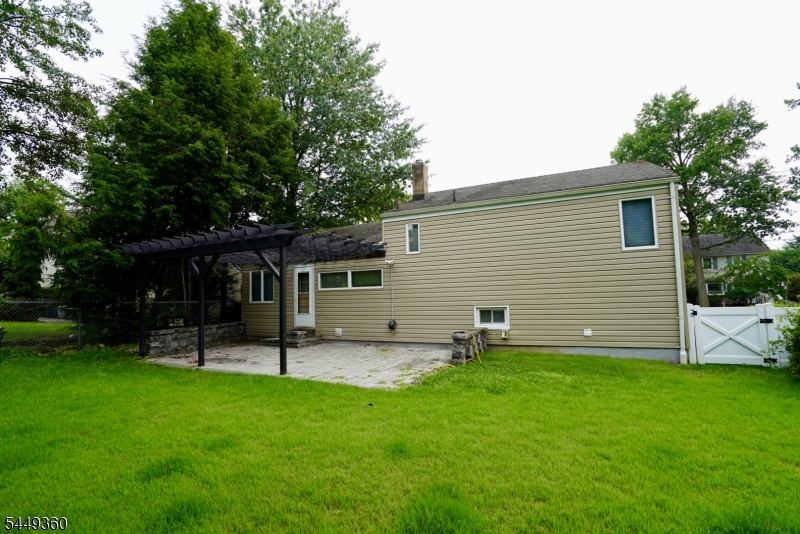 154 Jefferson Ave Property Photo 27