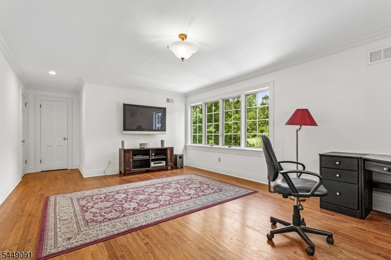 15 Byron Rd Property Photo 23