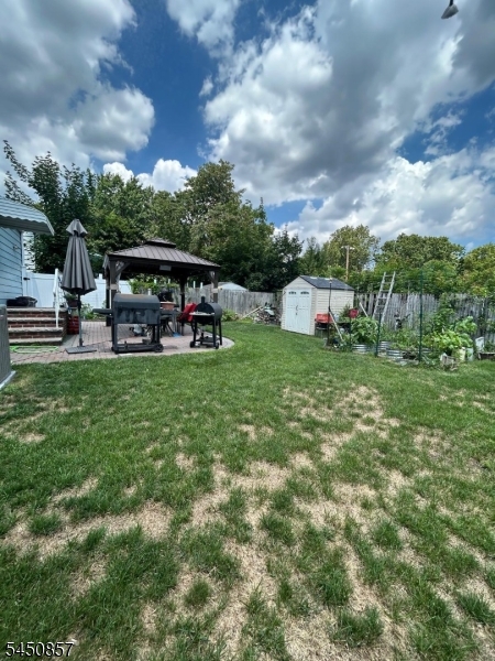 1065 Voorhees St Property Photo 19