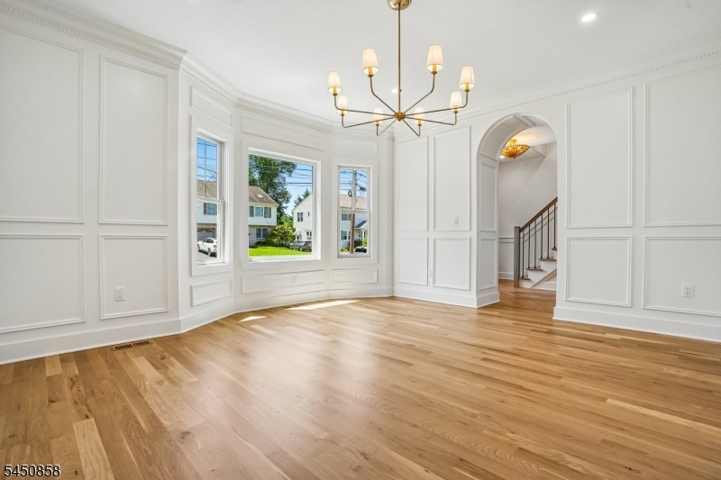 8 Pine Tree Ter Property Photo 7