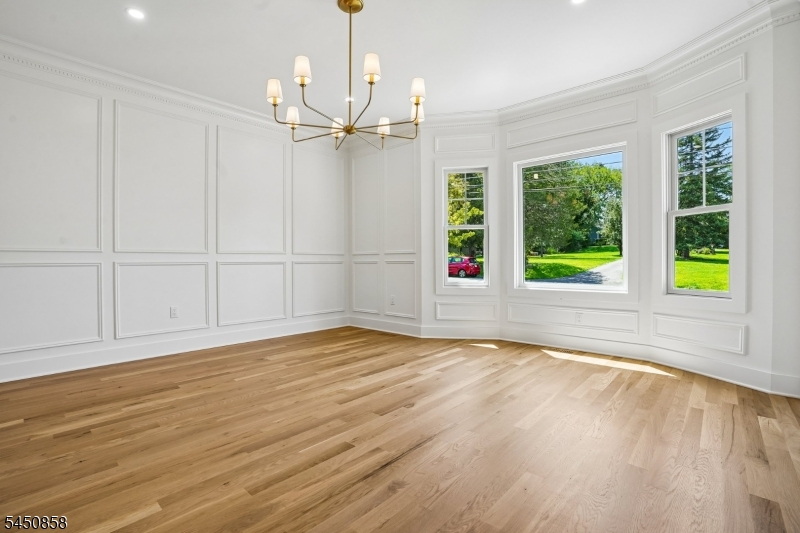 8 Pine Tree Ter Property Photo 8