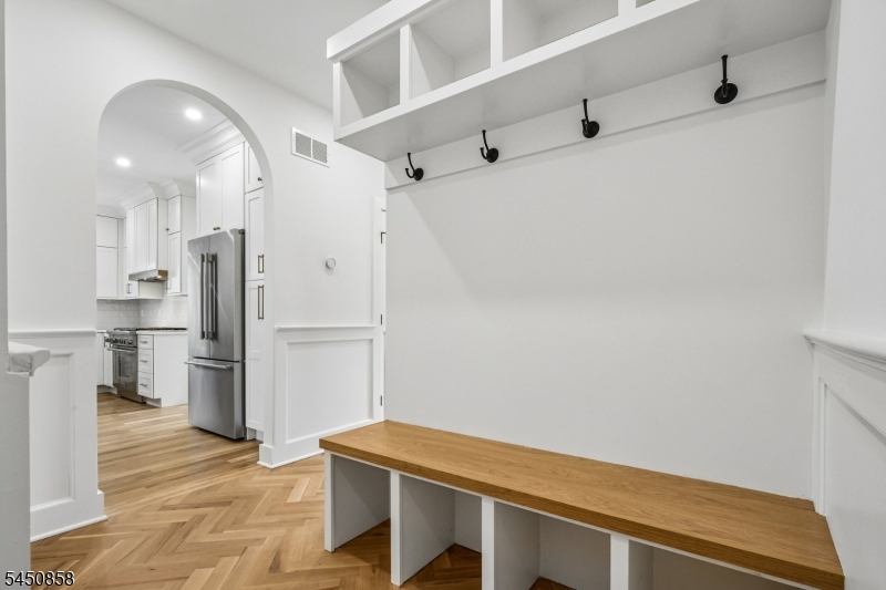 8 Pine Tree Ter Property Photo 18