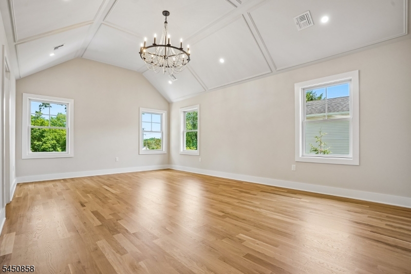 8 Pine Tree Ter Property Photo 25