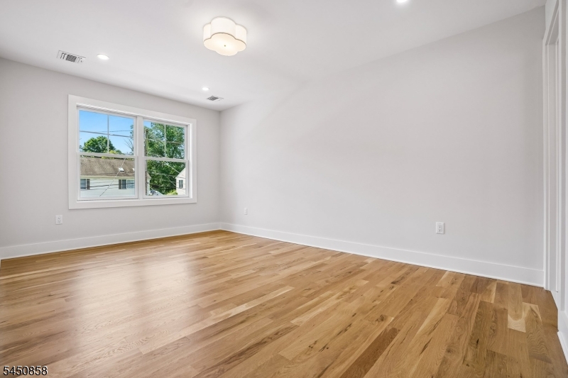 8 Pine Tree Ter Property Photo 30