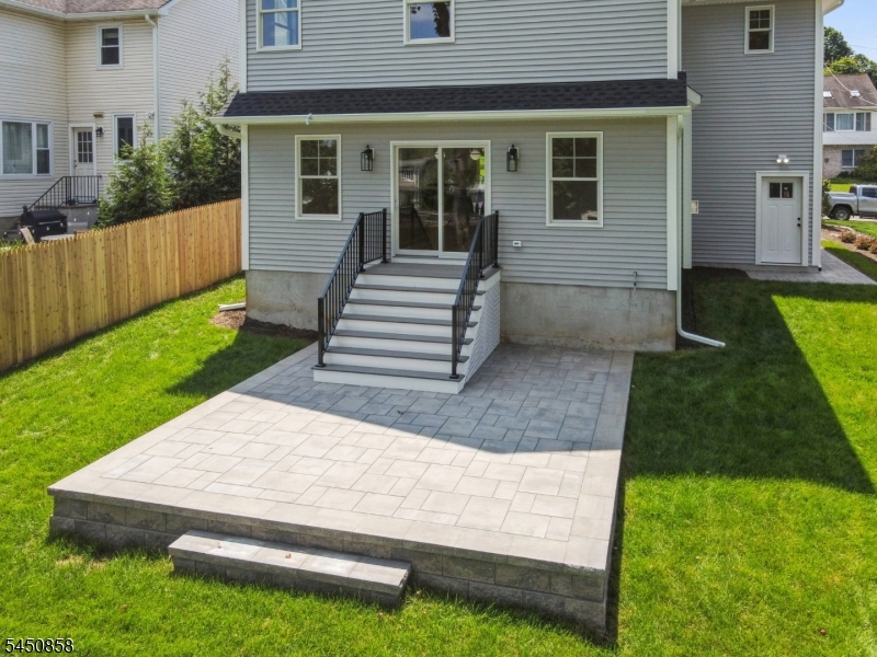 8 Pine Tree Ter Property Photo 36