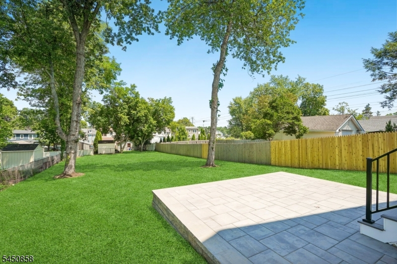 8 Pine Tree Ter Property Photo 38