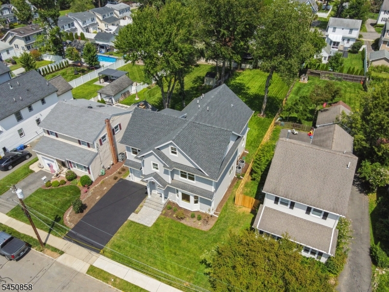 8 Pine Tree Ter Property Photo 40