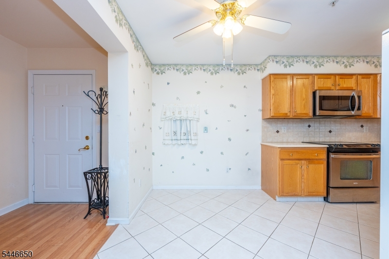 421 Cannella Way 421 Property Photo 5