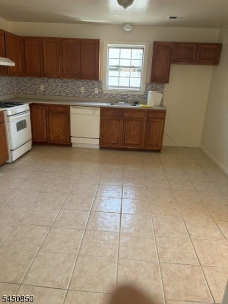 1482 Hiawatha Ave 2 Property Photo 3