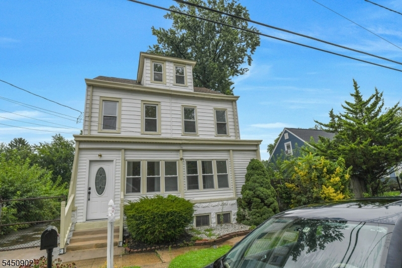 134 Grand Ave Property Photo 1