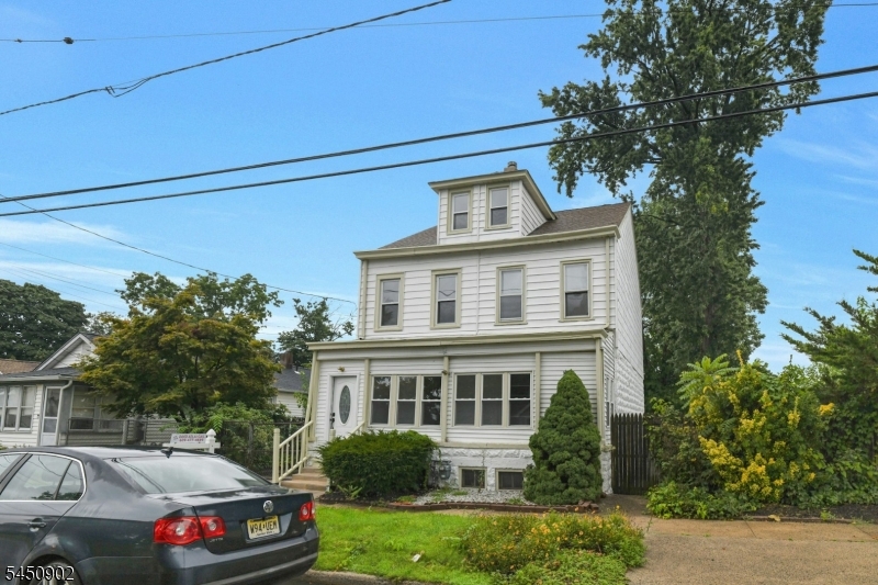 134 Grand Ave Property Photo 3