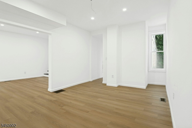 134 Grand Ave Property Photo 10