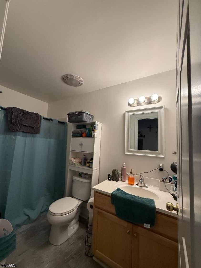 19 Merriam Ave C Property Photo 4