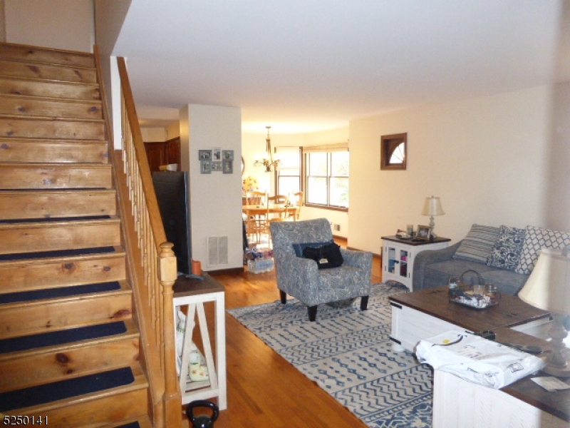 44 Wetmore Ave A Property Photo 6