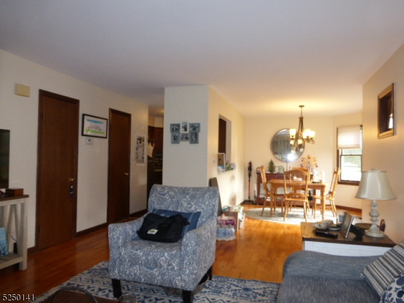 44 Wetmore Ave A Property Photo 8
