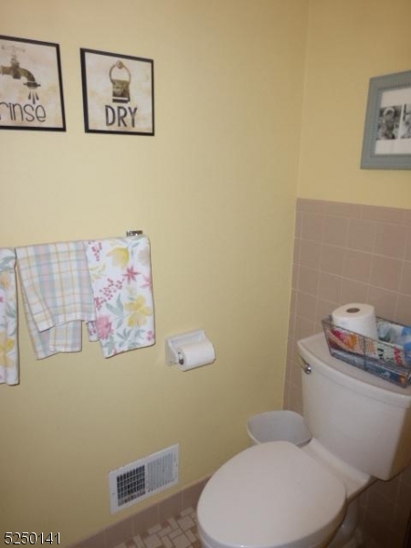44 Wetmore Ave A Property Photo 19