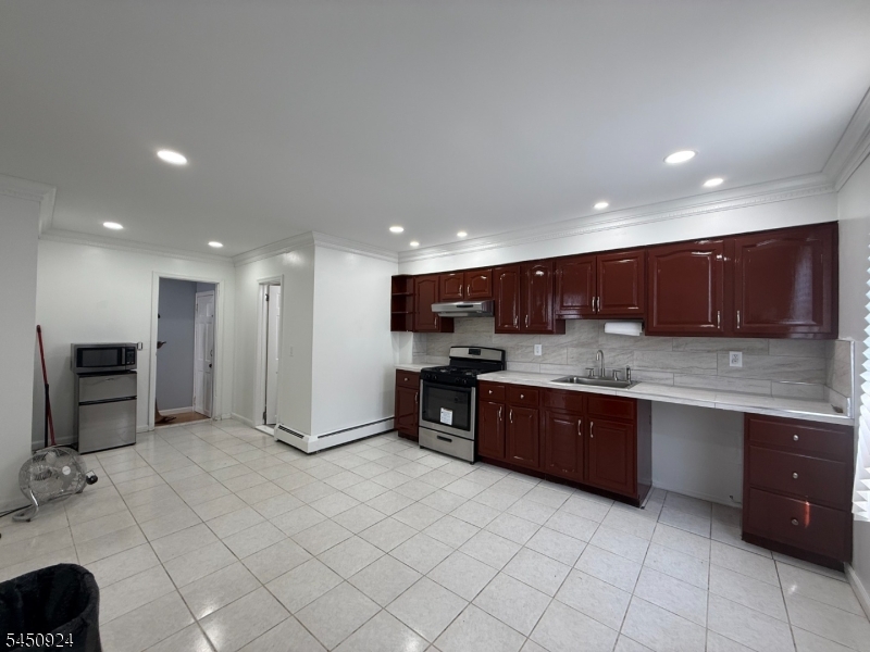52 Lafayette Ave 1 Property Photo 1