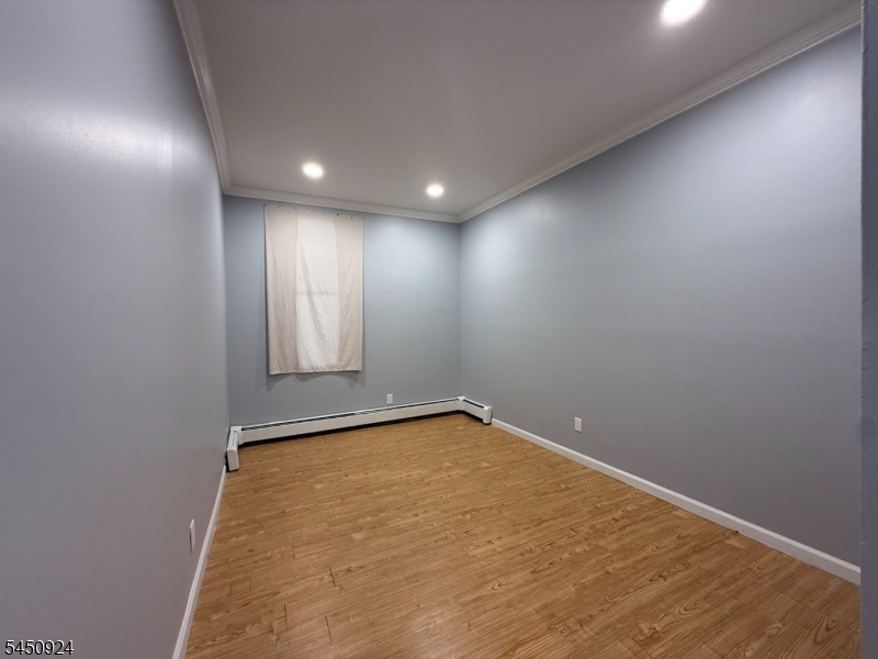 52 Lafayette Ave 1 Property Photo 4