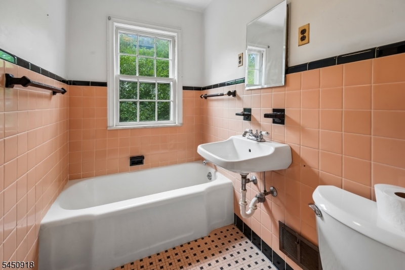 219 Ashland Rd Property Photo 10