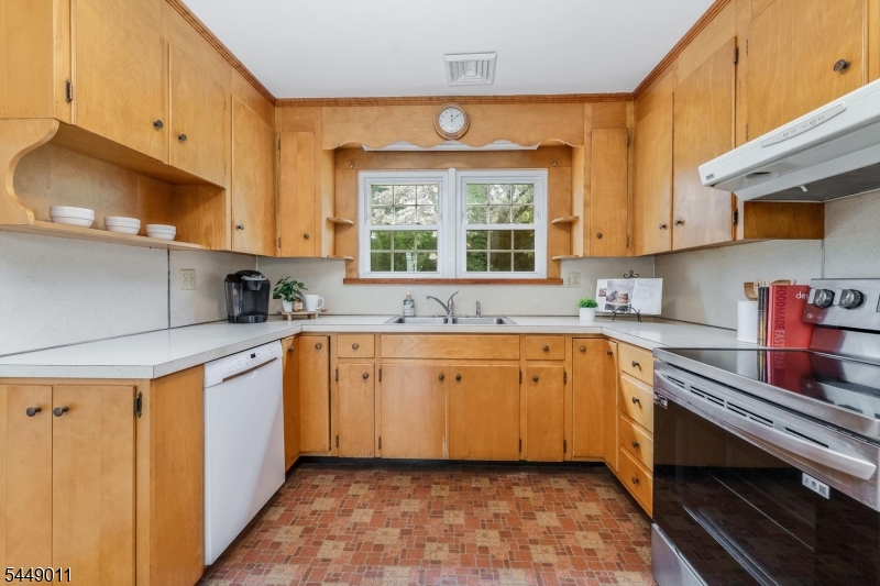 239 Quakertown Rd Property Photo 16