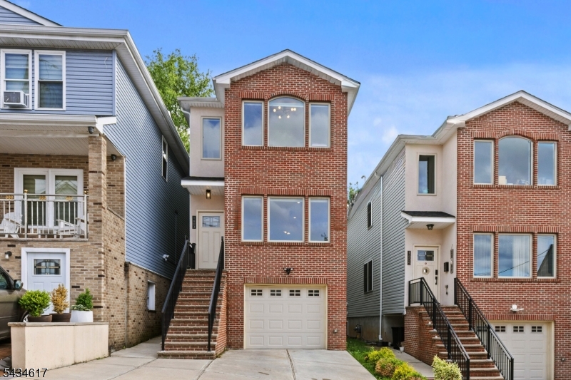 1603 71st St Property Photo 1