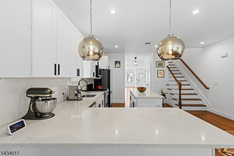 1603 71st St Property Photo 8