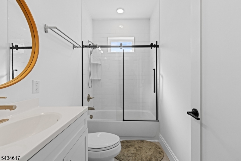 1603 71st St Property Photo 9