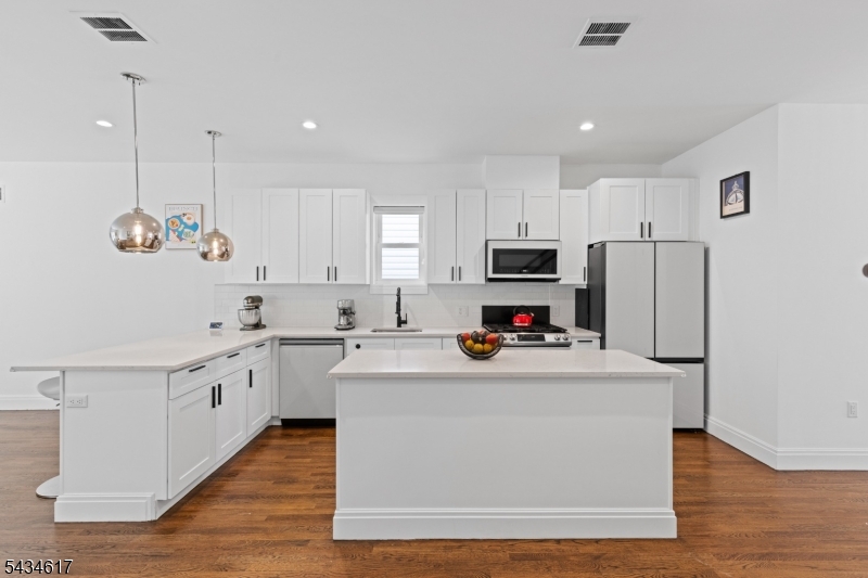 1603 71st St Property Photo 15