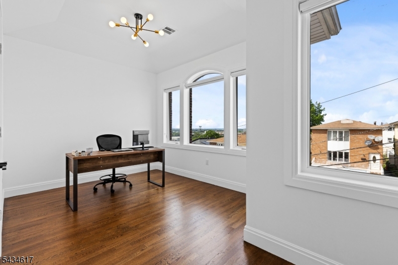 1603 71st St Property Photo 16