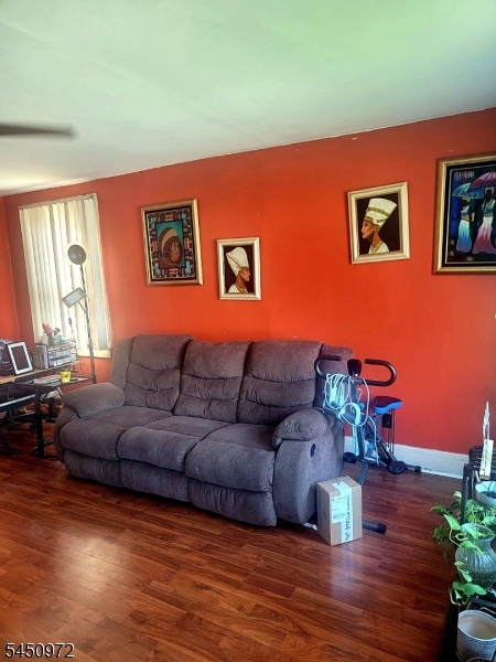 148 Pineview Ter Property Photo 3