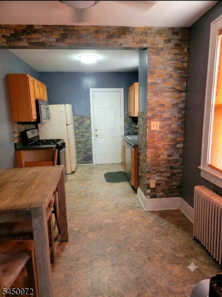 148 Pineview Ter Property Photo 4