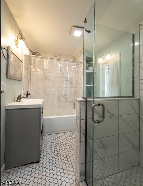 127 Hussa St Property Photo 23