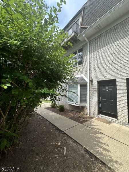 352 Bloomfield Ave A-1 Property Photo 1