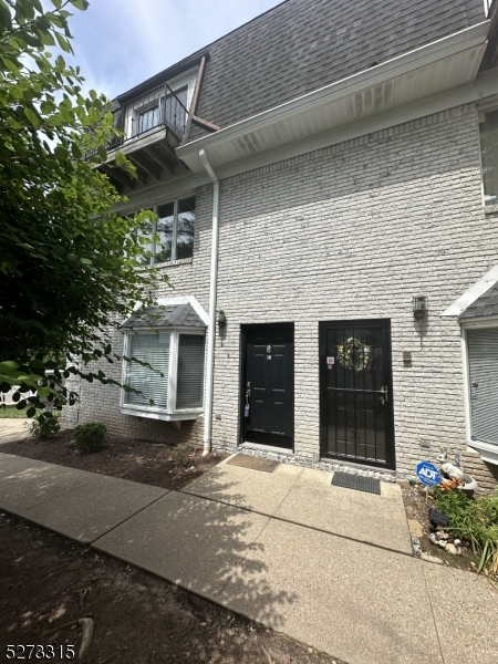 352 Bloomfield Ave A-1 Property Photo 2