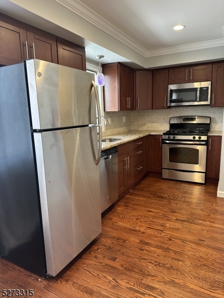 352 Bloomfield Ave A-1 Property Photo 12
