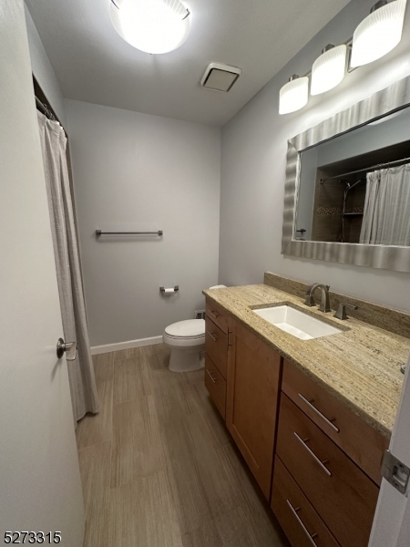 352 Bloomfield Ave A-1 Property Photo 17