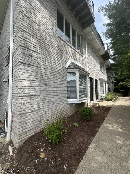 352 Bloomfield Ave A-1 Property Photo 21