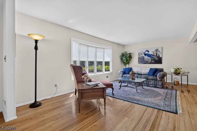 4 Darby Rd Property Photo 8