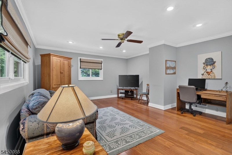 4 Darby Rd Property Photo 19
