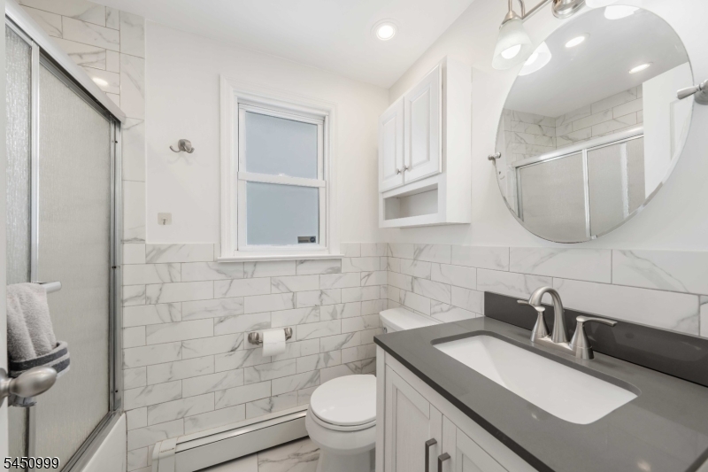 378 Cator Ave Property Photo 8