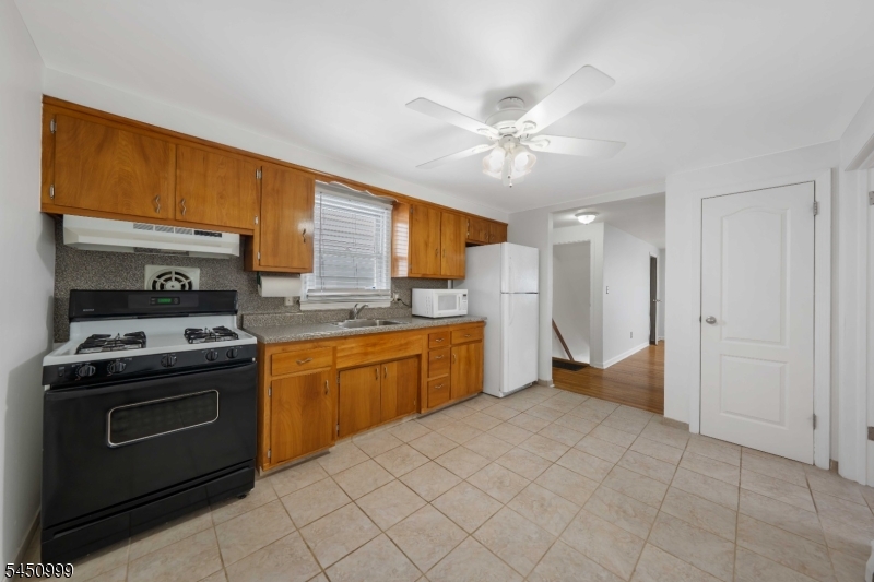 378 Cator Ave Property Photo 16