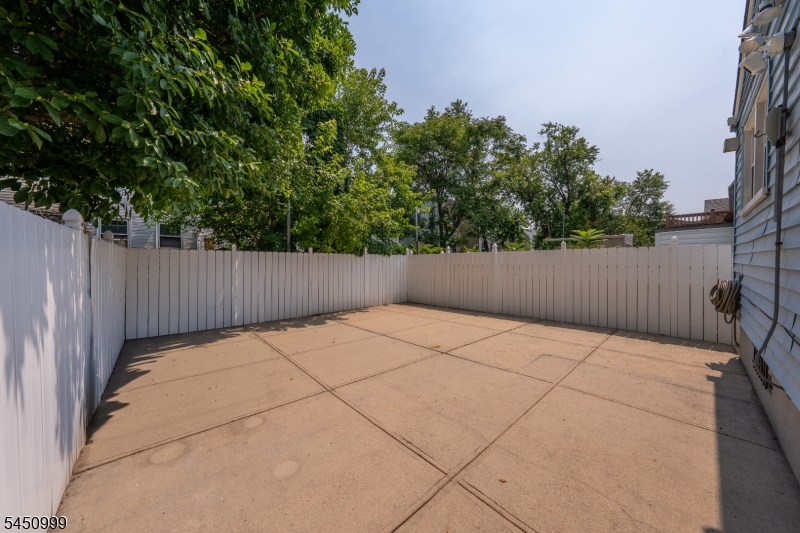 378 Cator Ave Property Photo 31