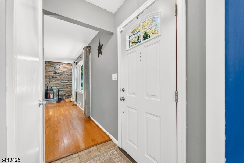 29 Lynn Ave Property Photo 3