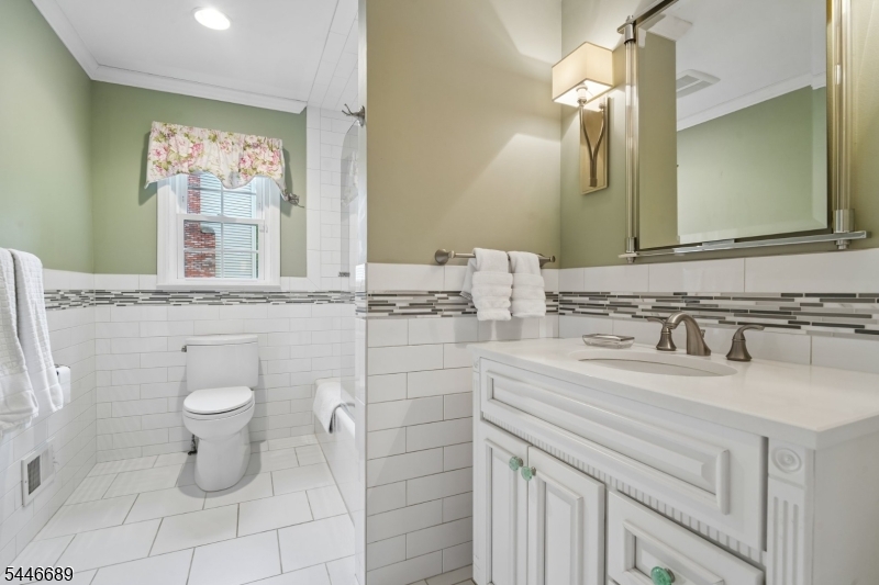 5 Pletcher Pl Property Photo 18